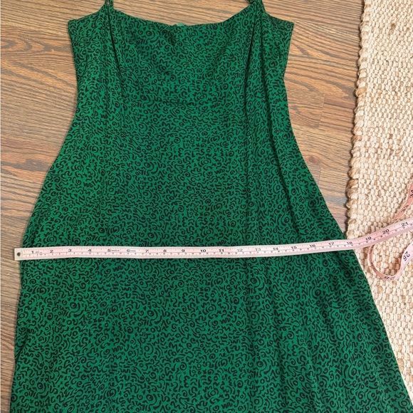 Reformation Vollare Dress Green - Picture 6 of 7